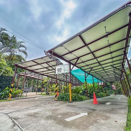 Manish Hotel Ecologico Pucallpa Exterior foto